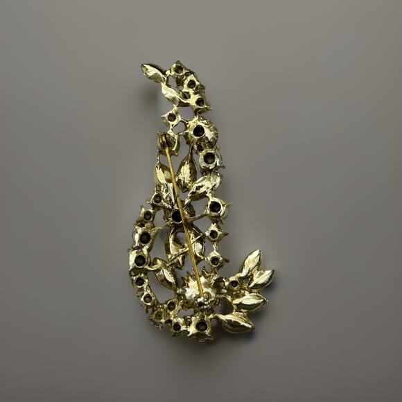 Beautiful Vtg Crystal Brooch - Picture 2 of 2